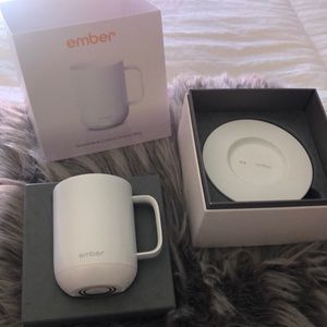 Temperature control ceramic mug